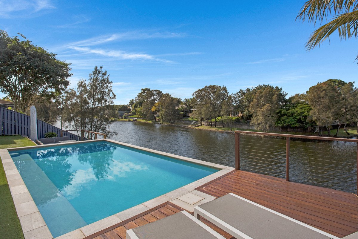 66 Harrier Drive BURLEIGH WATERS 8