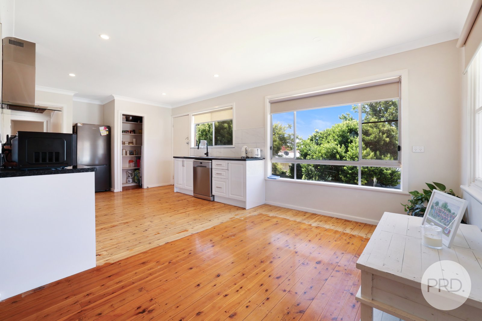 66 Hillvue Road TAMWORTH 9