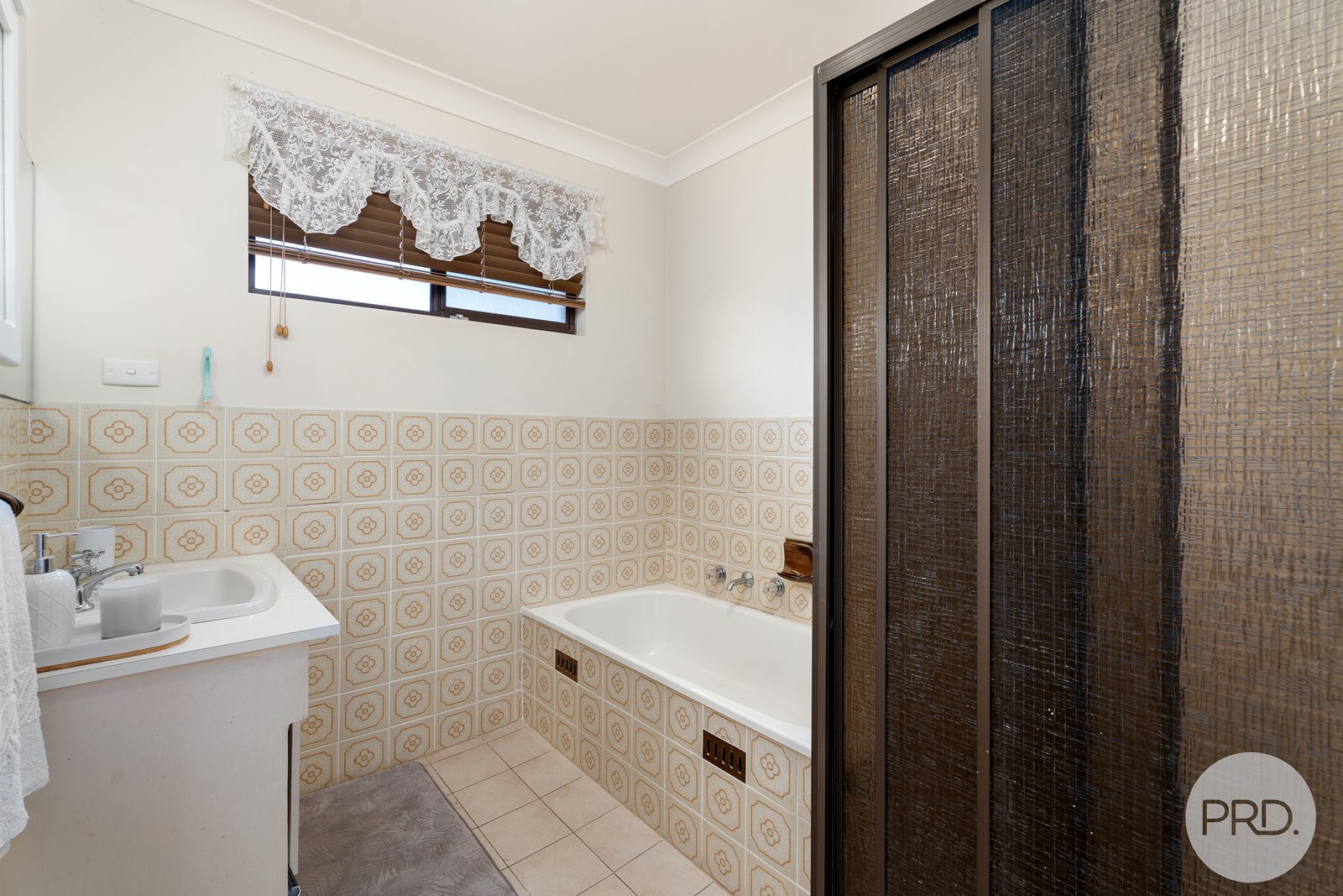 66 Horace Street SHOAL BAY 16