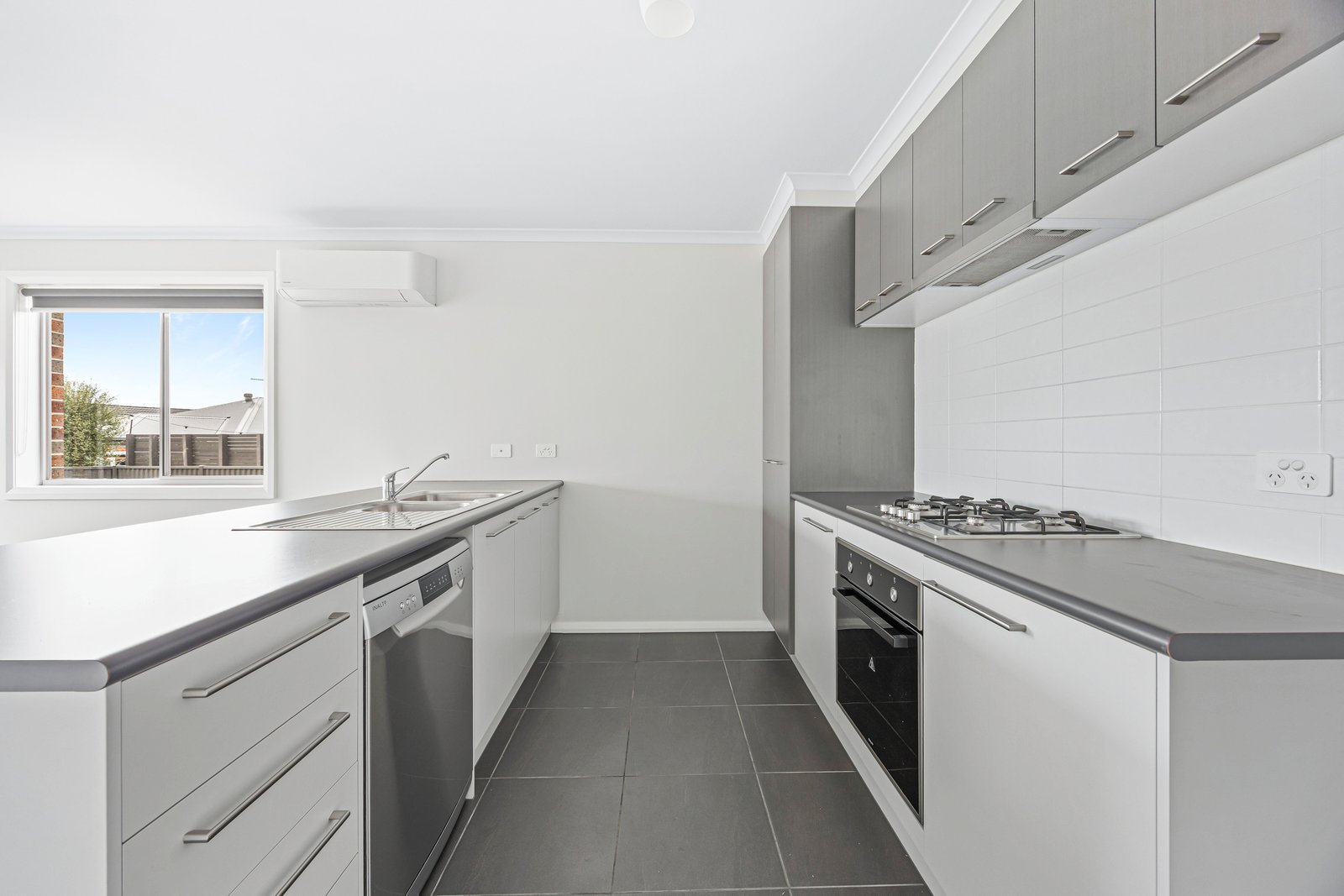 Gallery: 66 Howe Street