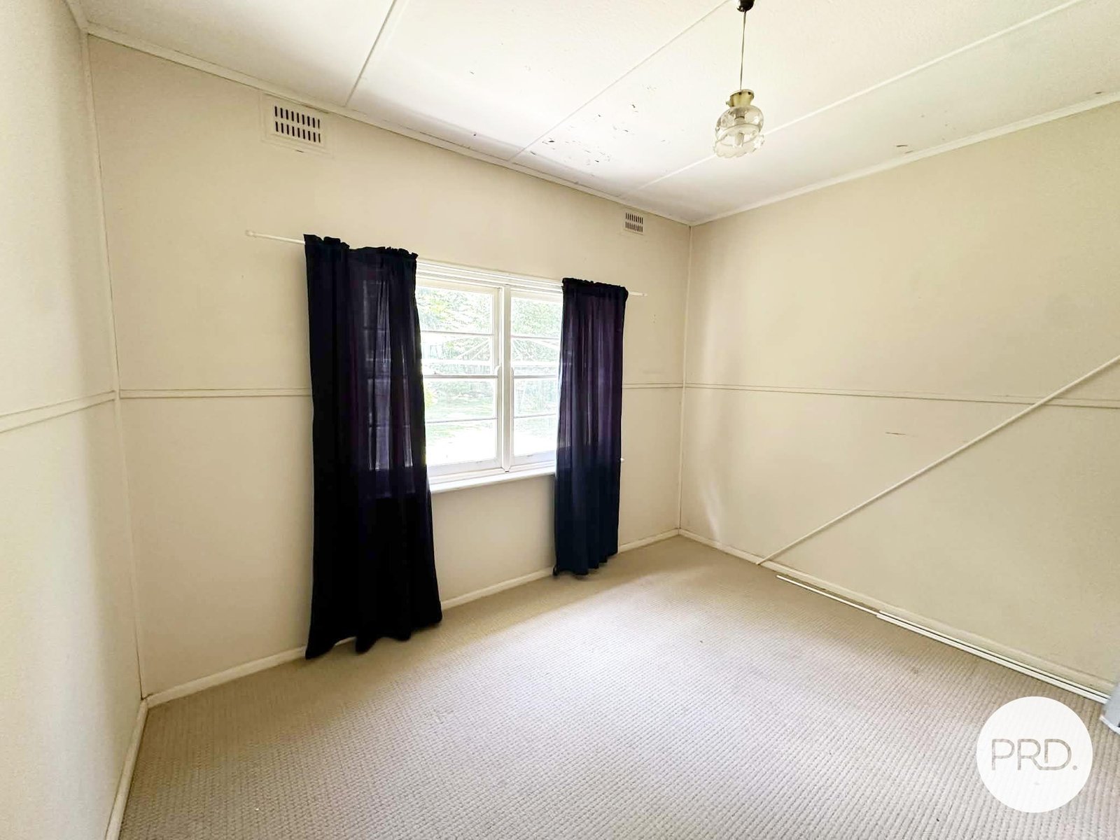 66 King Street TUMBARUMBA 7