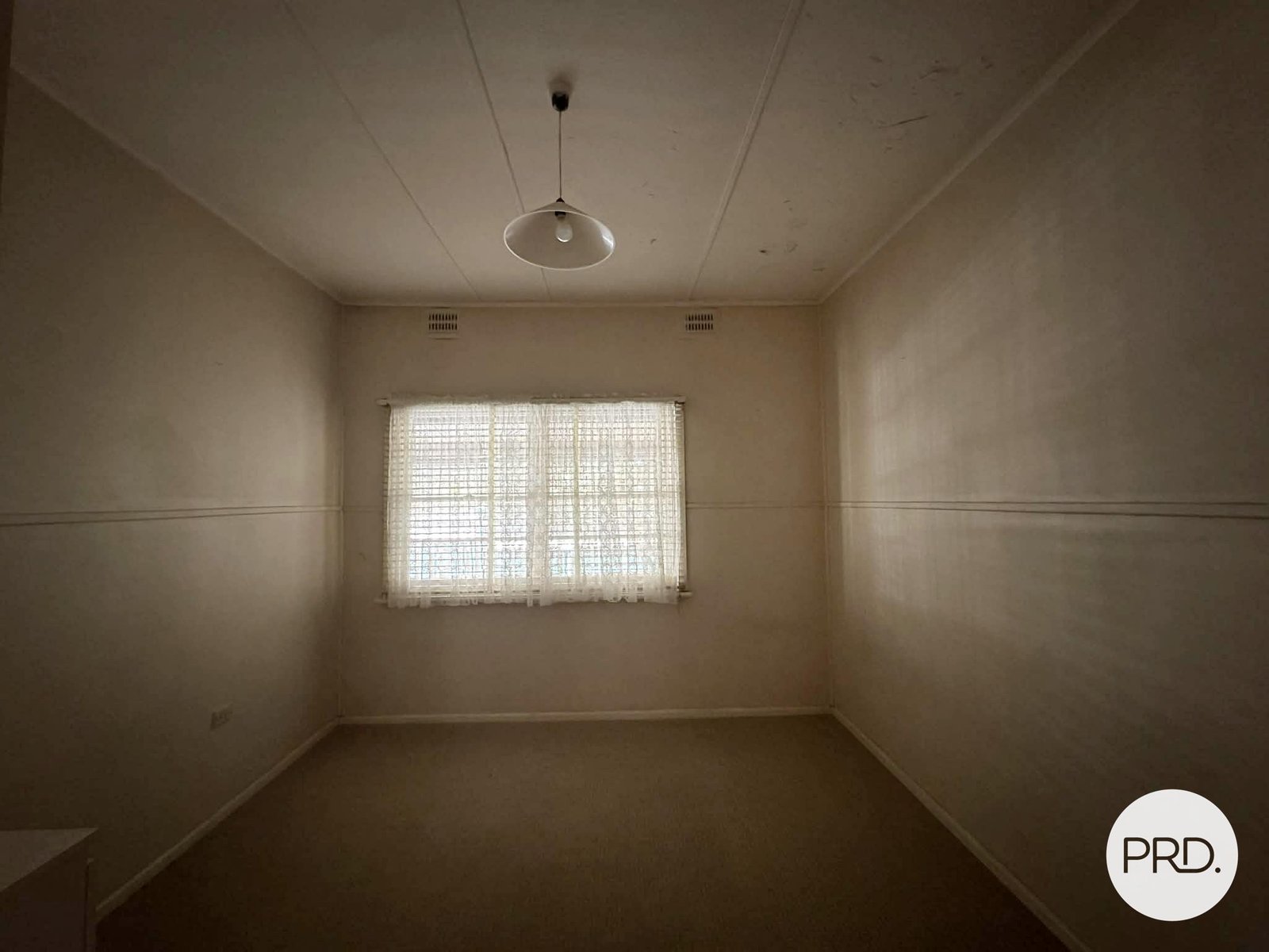 66 King Street TUMBARUMBA 9