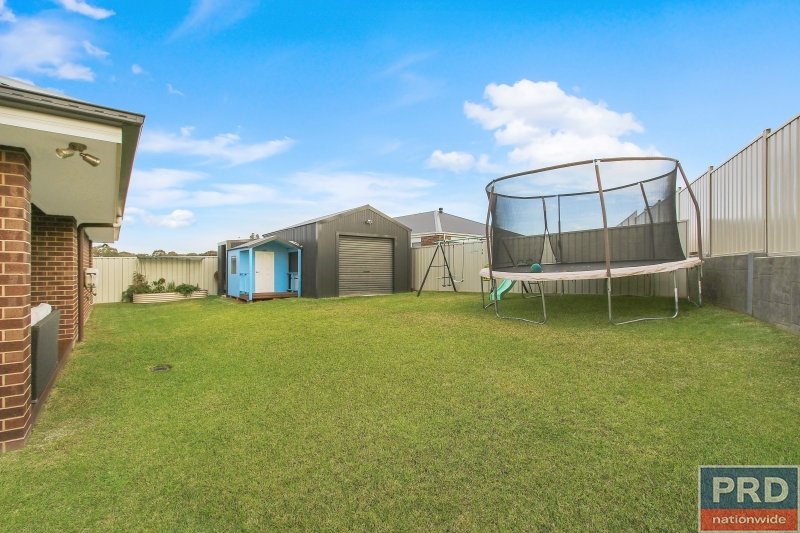 66 Lawson Circuit LAVINGTON 18