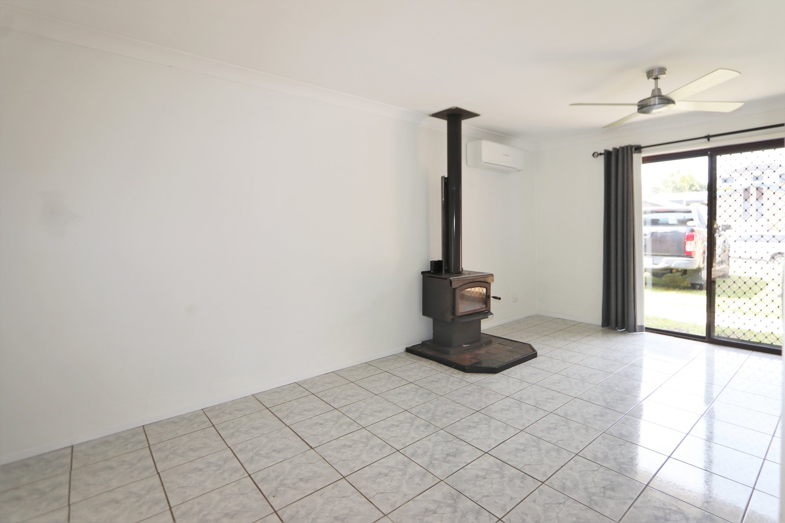 66 Macquarie Avenue MOLENDINAR 5