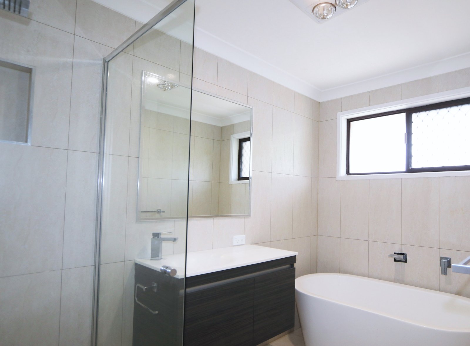 66 Macquarie Avenue MOLENDINAR 13