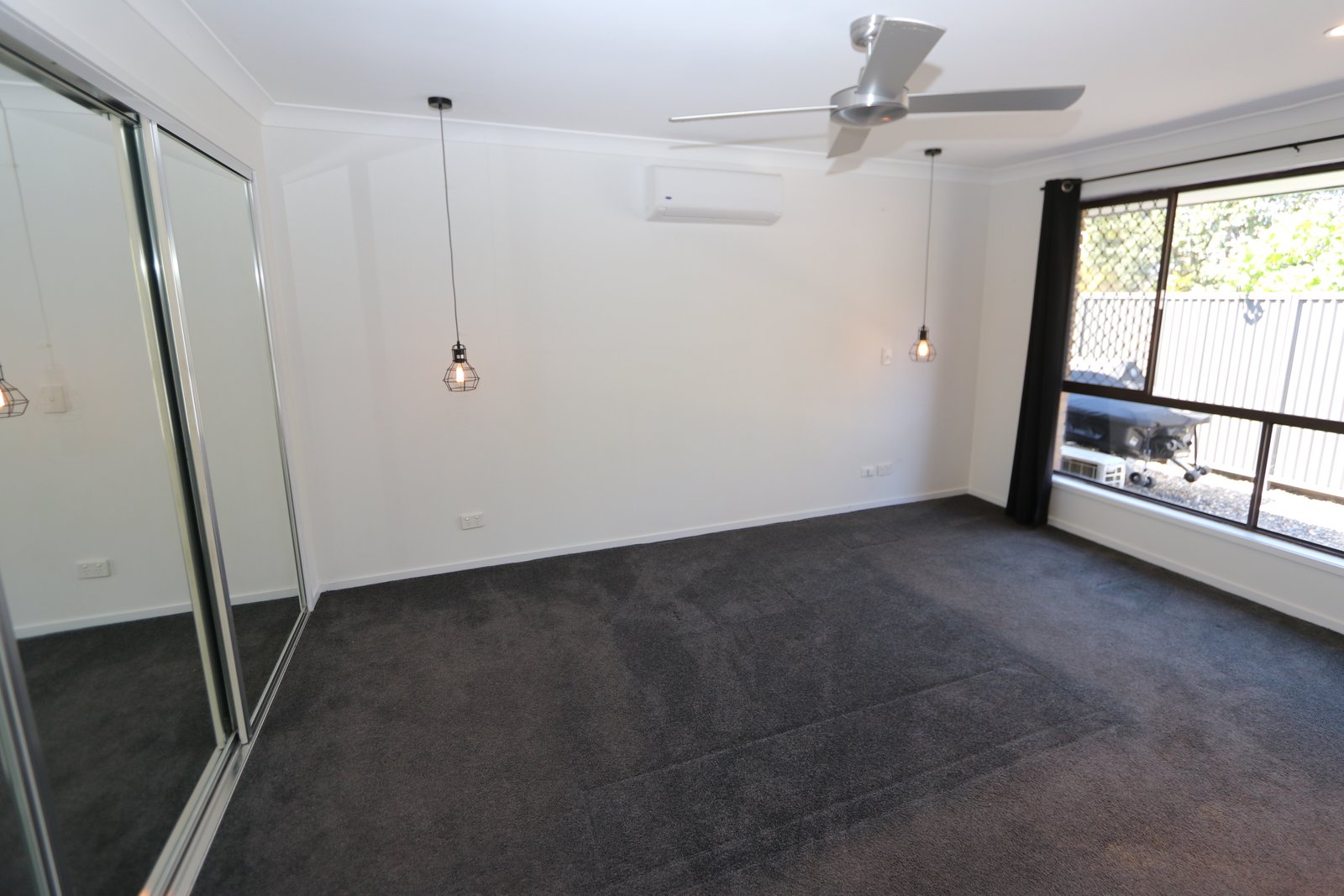 66 Macquarie Avenue MOLENDINAR 9