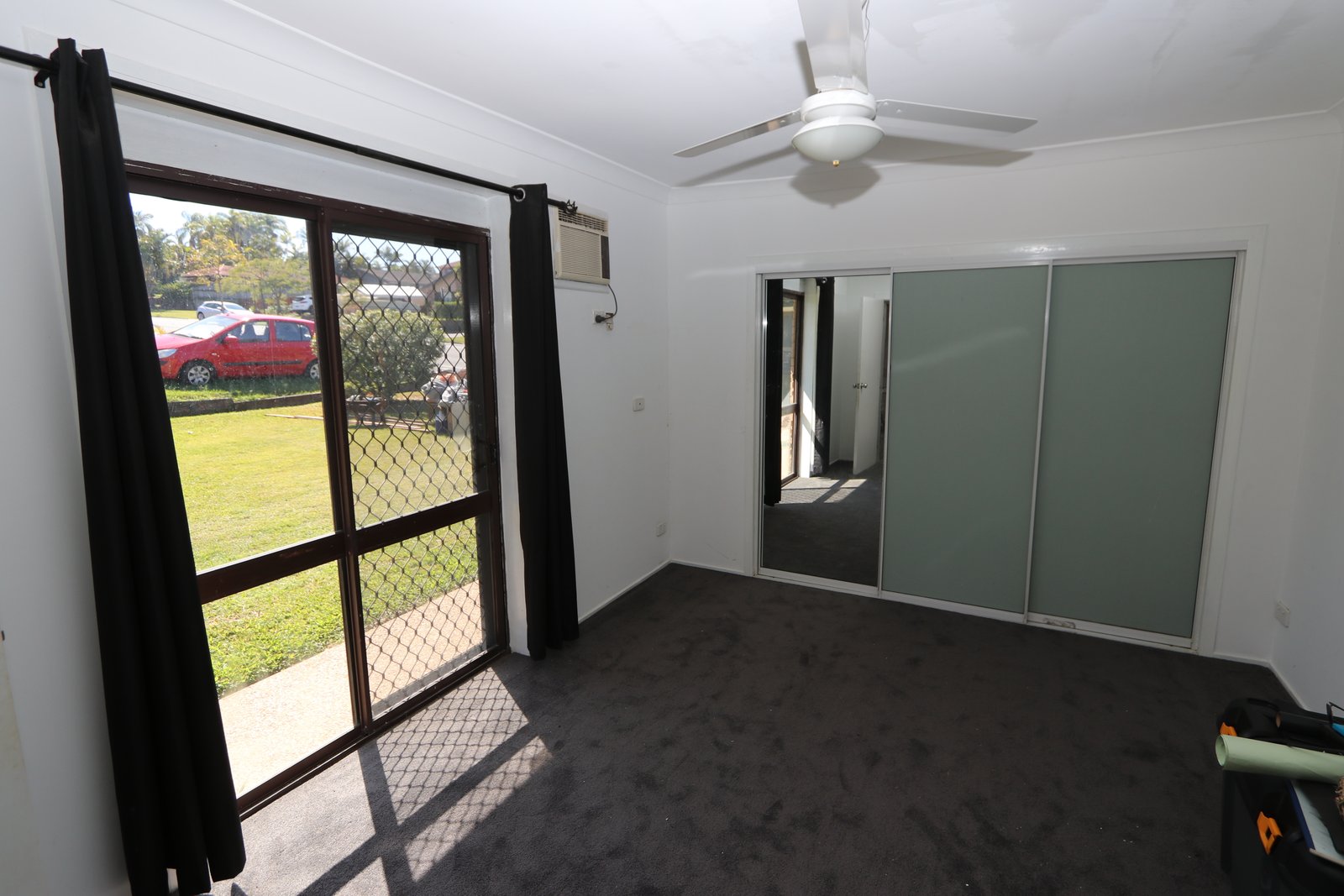 66 Macquarie Avenue MOLENDINAR 11