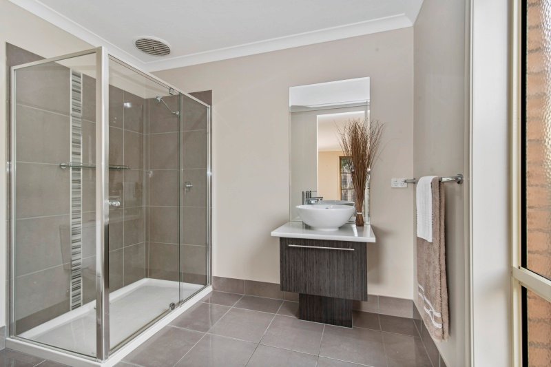 66 McIvor Forest Drive JUNORTOUN 5