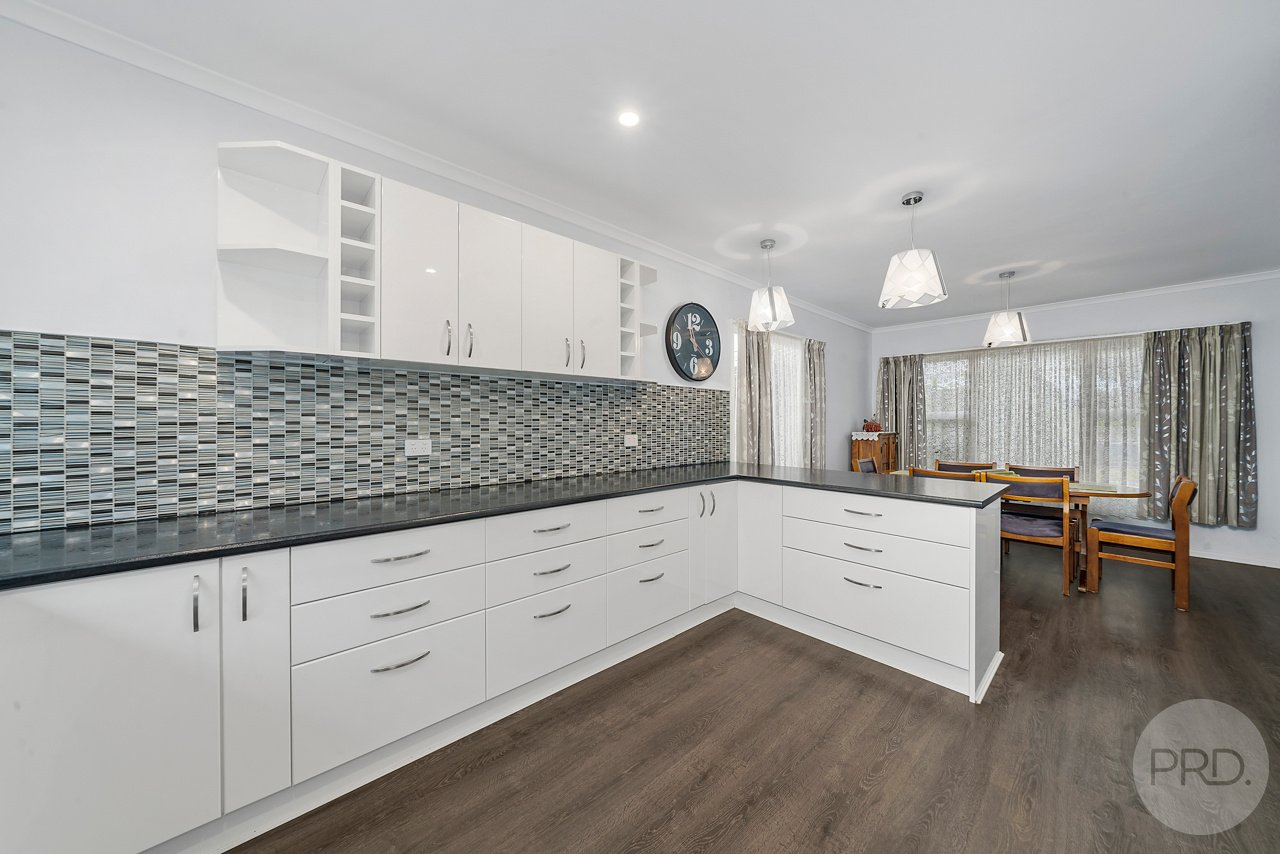 66 Montrose Road MONTROSE 6
