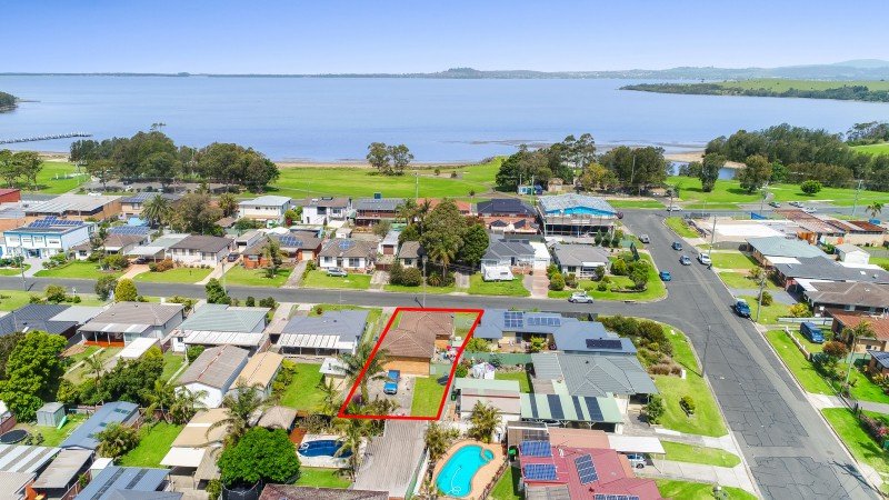 66 Palmer Avenue KANAHOOKA 2