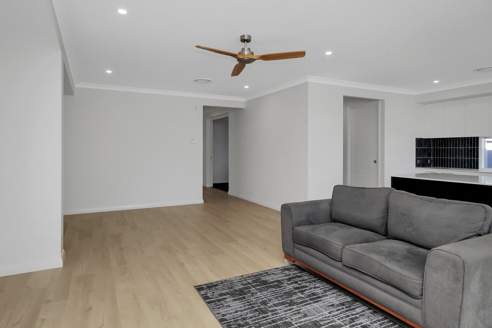 66 Prince Of Wales Drive DUNBOGAN 4