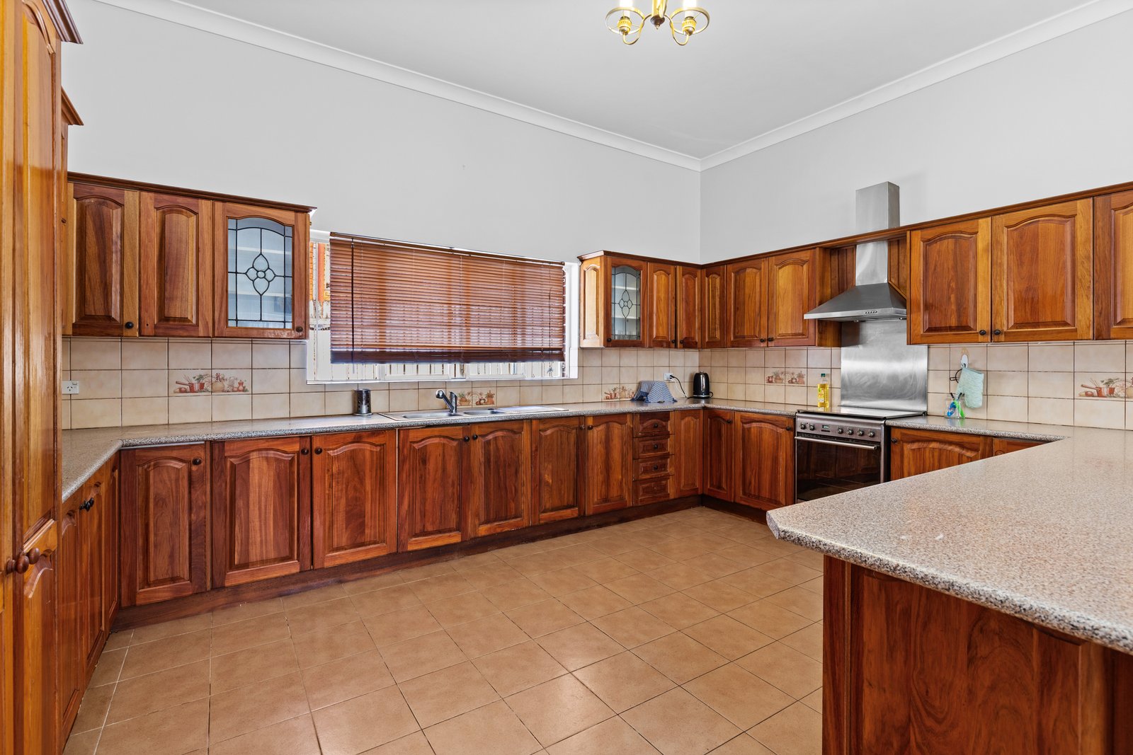 66 Railway Parade LAKEMBA 4