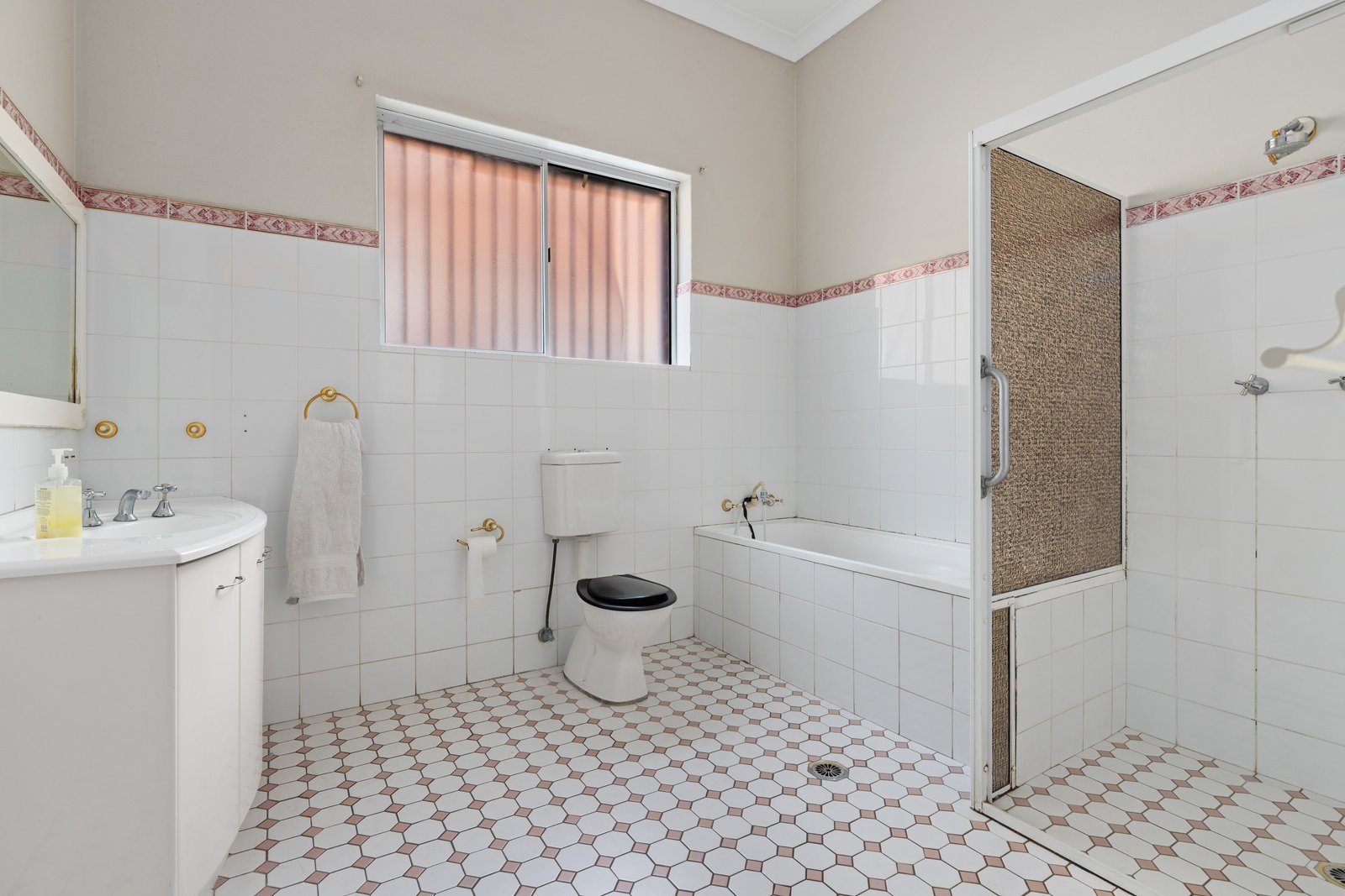 66 Railway Parade LAKEMBA 5