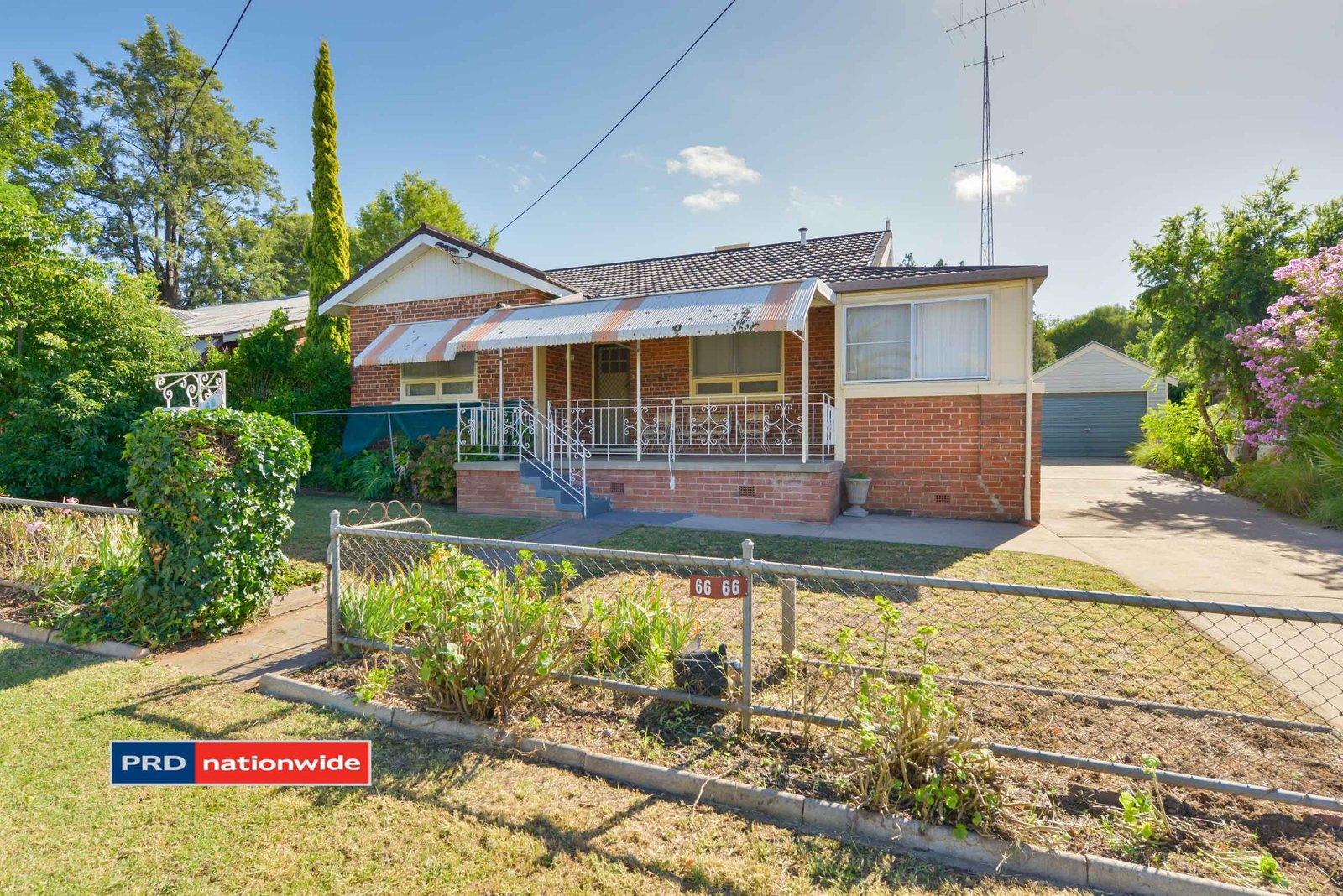 66 Rawson Avenue EAST TAMWORTH 12