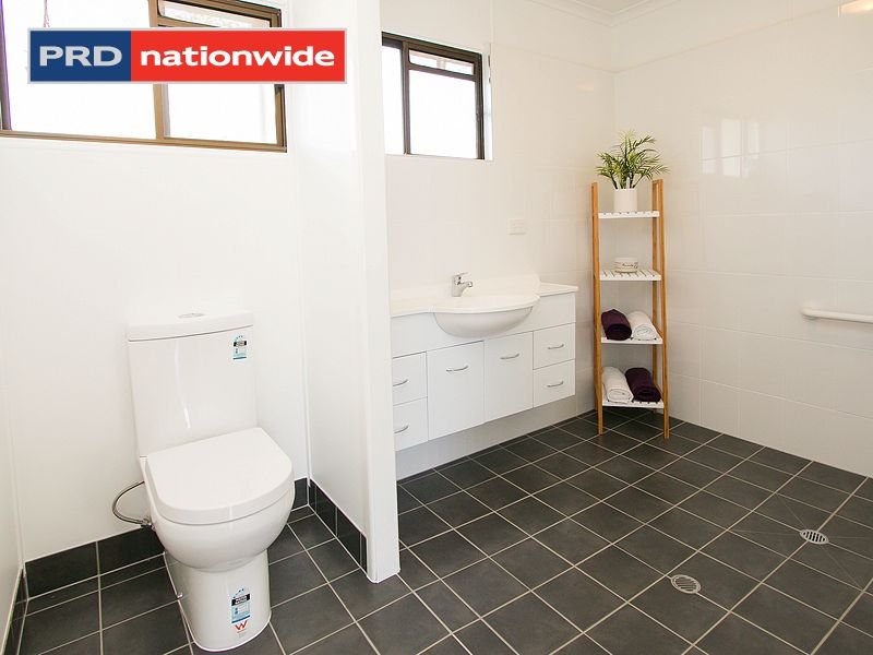 66 Robert Street TORQUAY 12