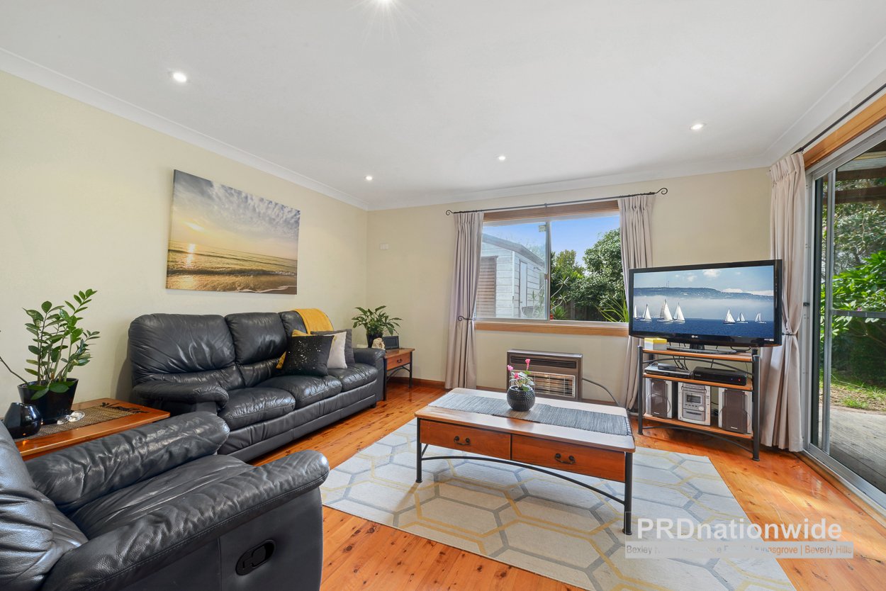 66 Rosebank Avenue KINGSGROVE 2