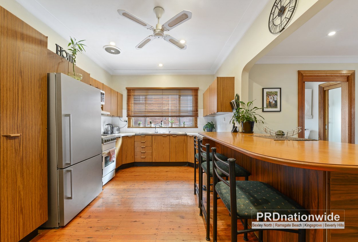 66 Rosebank Avenue KINGSGROVE 3