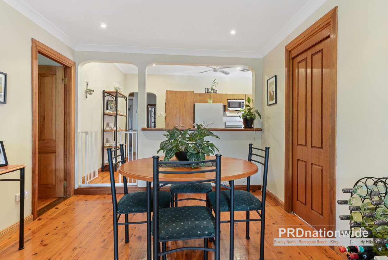 66 Rosebank Avenue KINGSGROVE 4