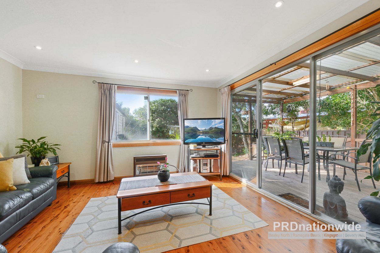 66 Rosebank Avenue KINGSGROVE 6
