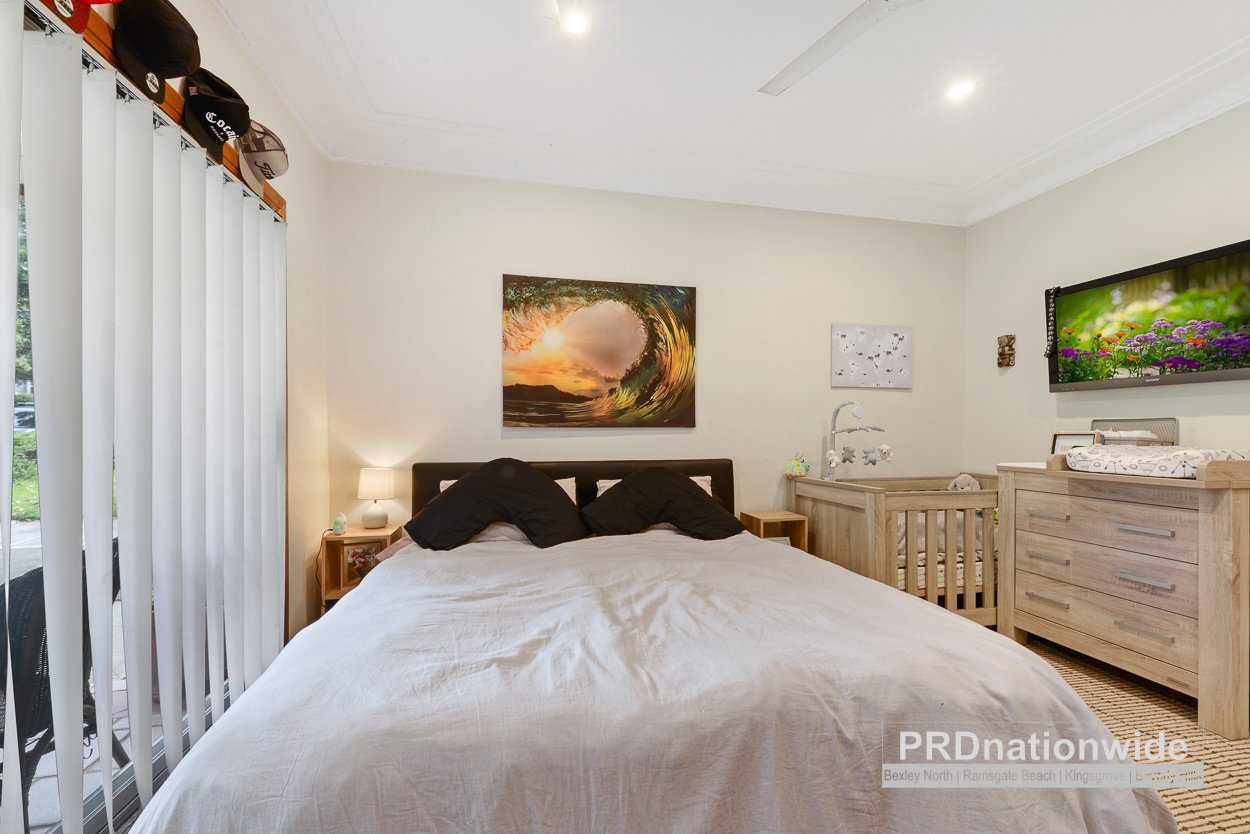 66 Rosebank Avenue KINGSGROVE 9