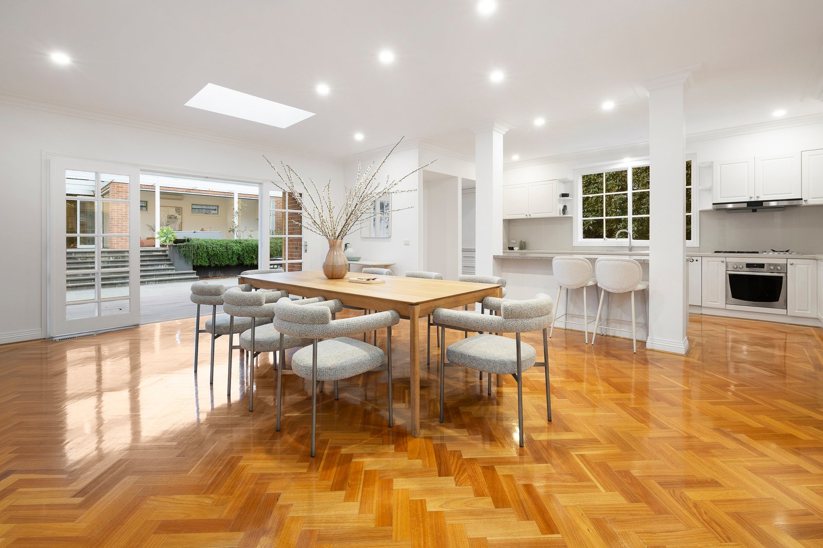 Real Estate and Property in 66 Rosedale Road, Glen Iris, VIC