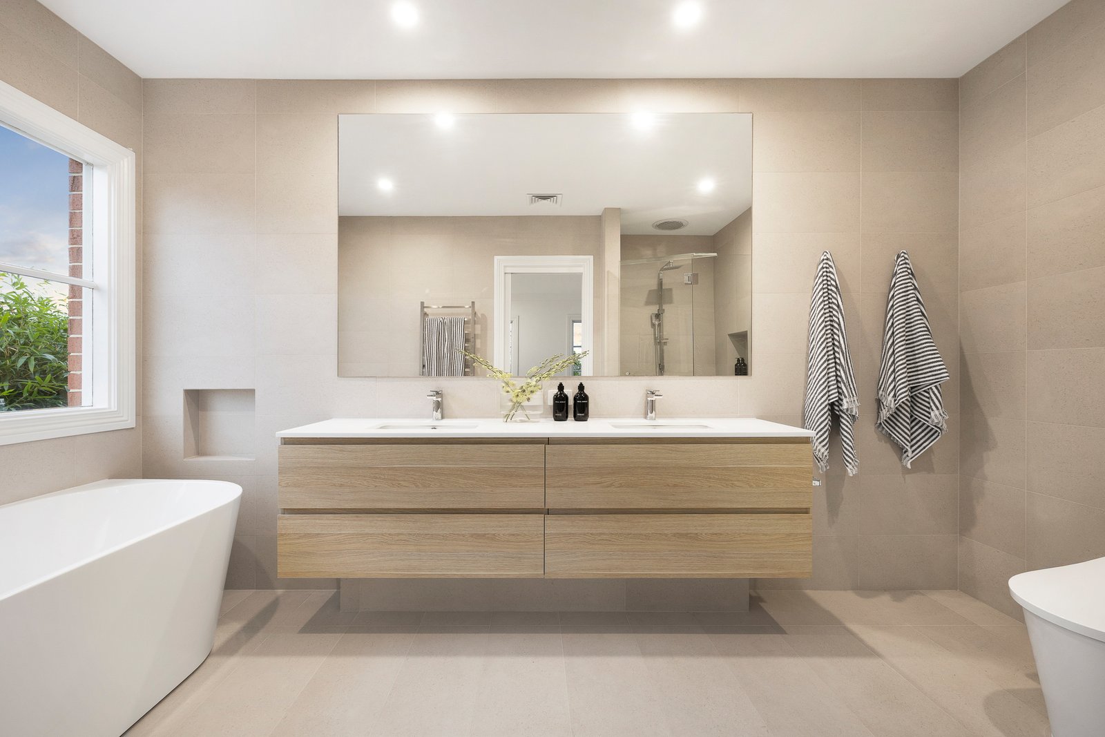 Real Estate and Property in 66 Rosedale Road, Glen Iris, VIC