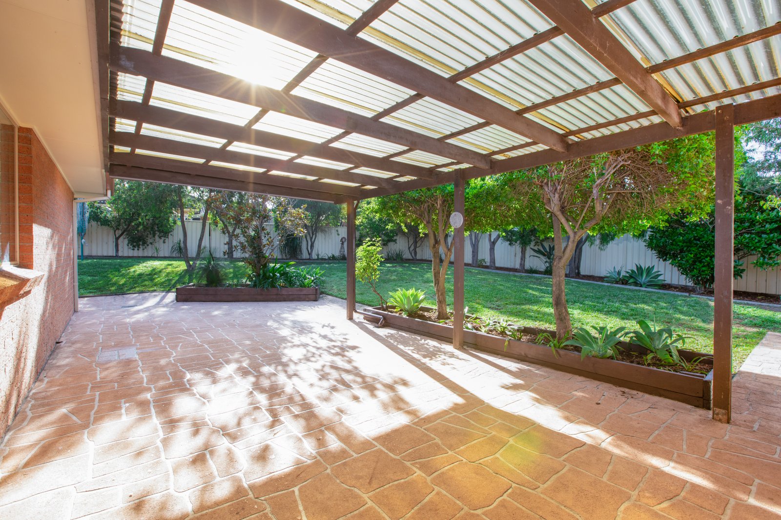 66 Somerset Drive THORNTON 8