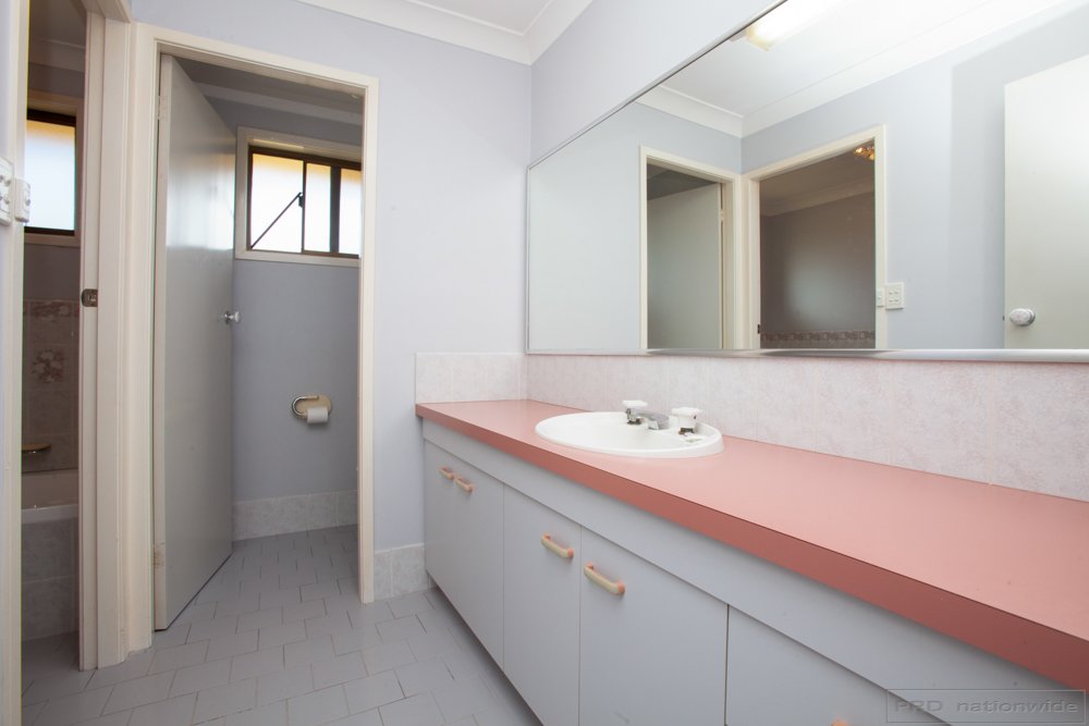 66 Standen Drive BRANXTON 14