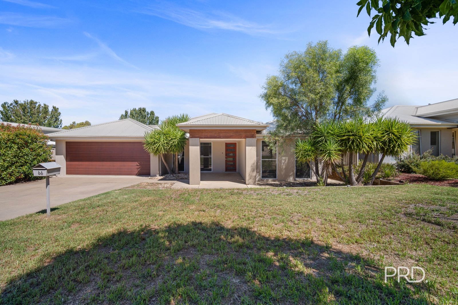 66 Strickland Drive BOOROOMA 2