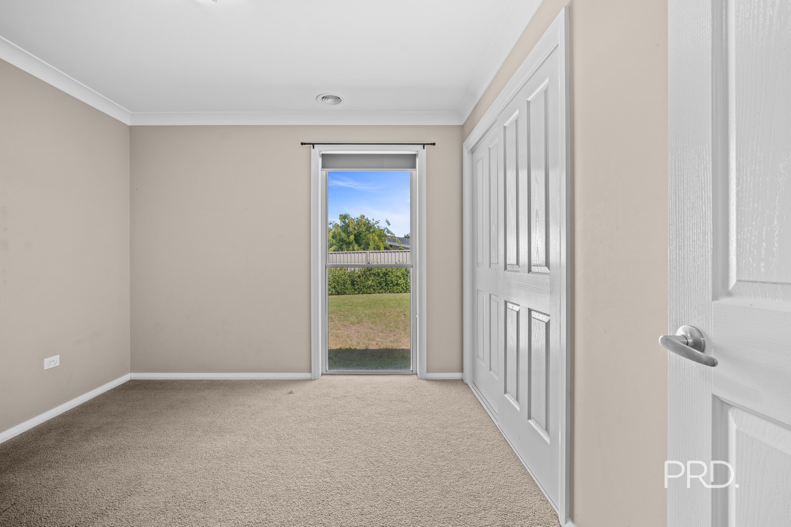 66 Strickland Drive BOOROOMA 11