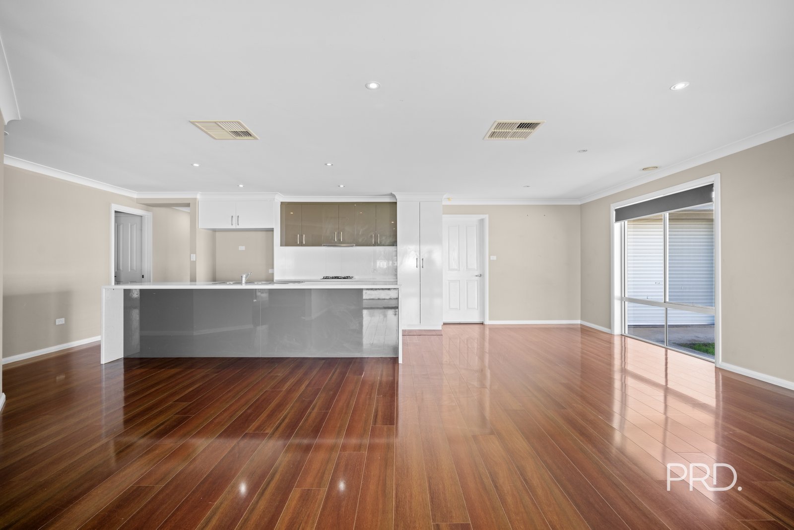 66 Strickland Drive BOOROOMA 14