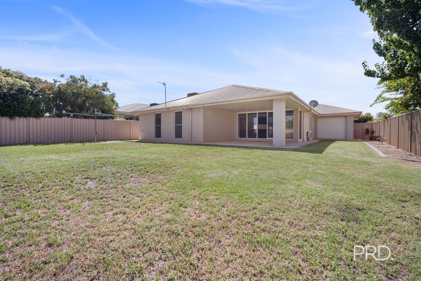 66 Strickland Drive BOOROOMA 17