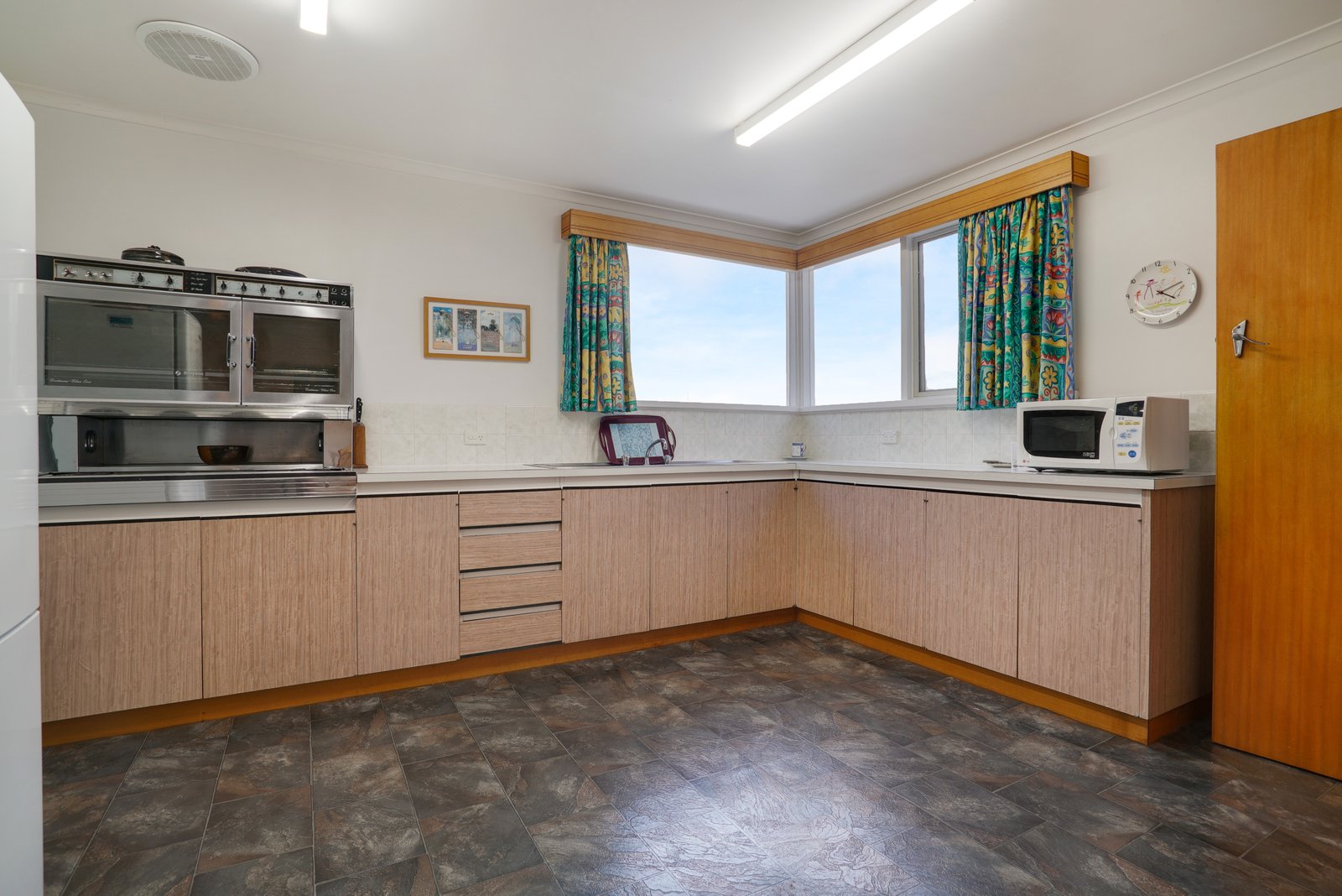 66 Twelfth Avenue WEST MOONAH 10