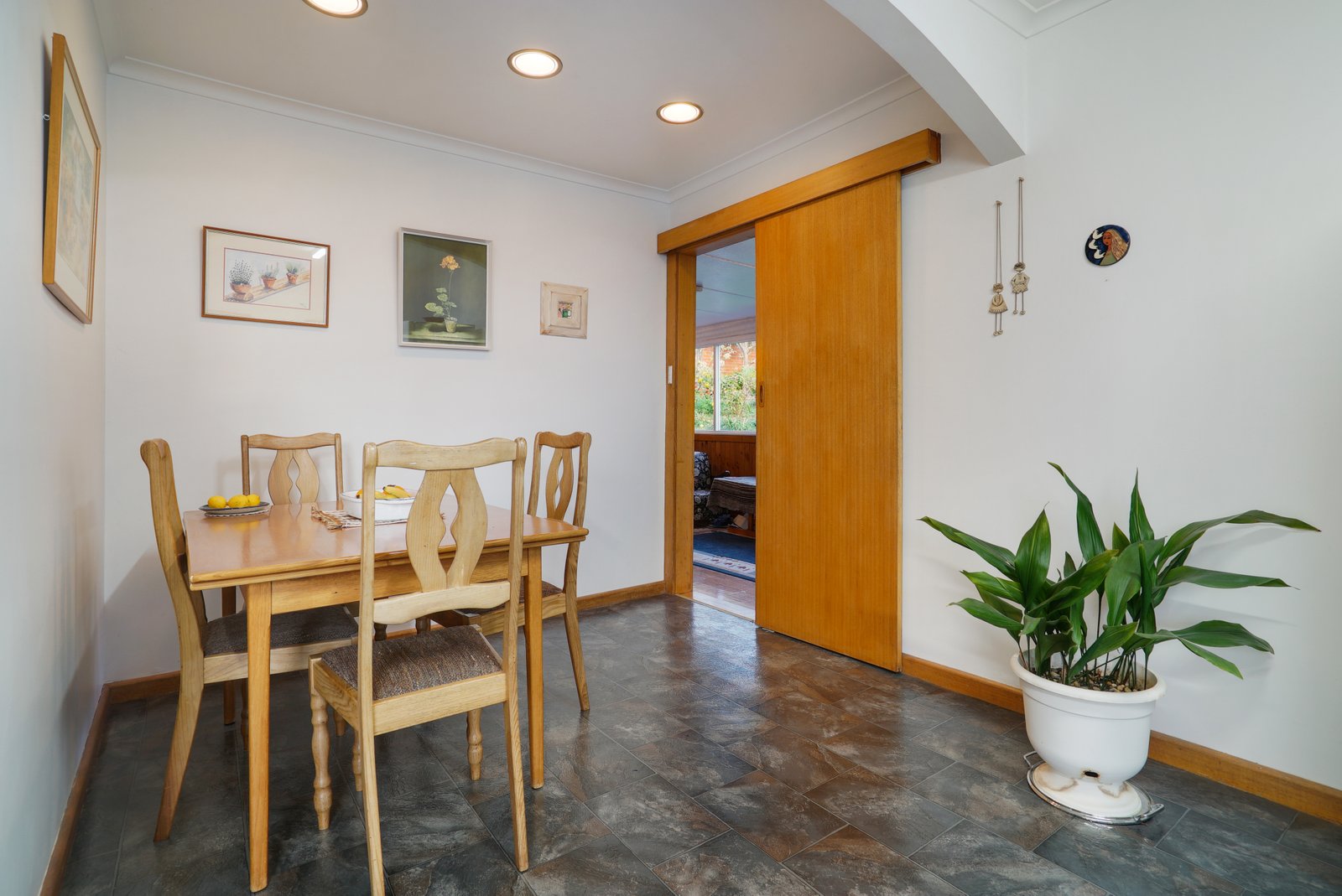 66 Twelfth Avenue WEST MOONAH 12