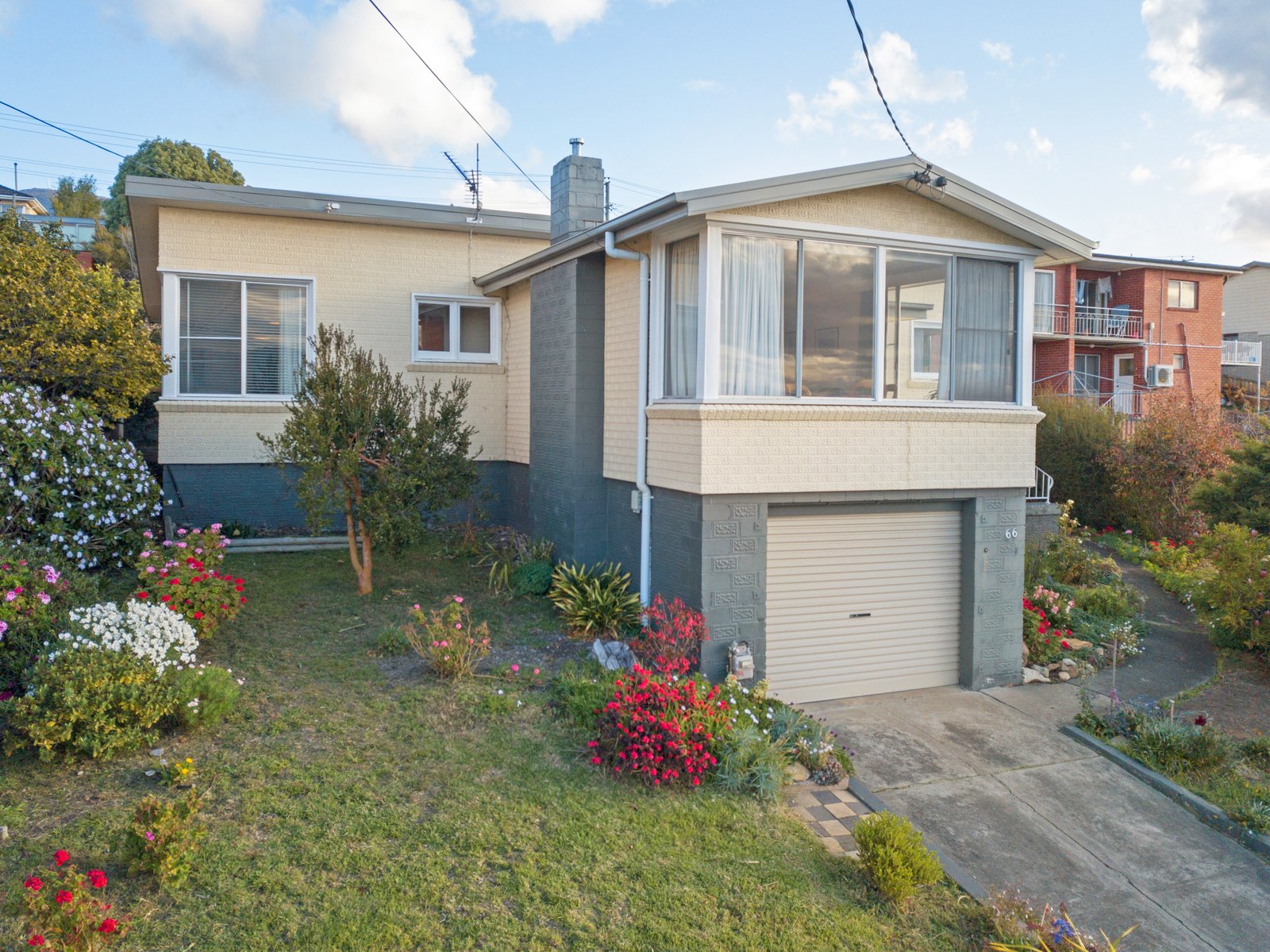 66 Twelfth Avenue WEST MOONAH 27