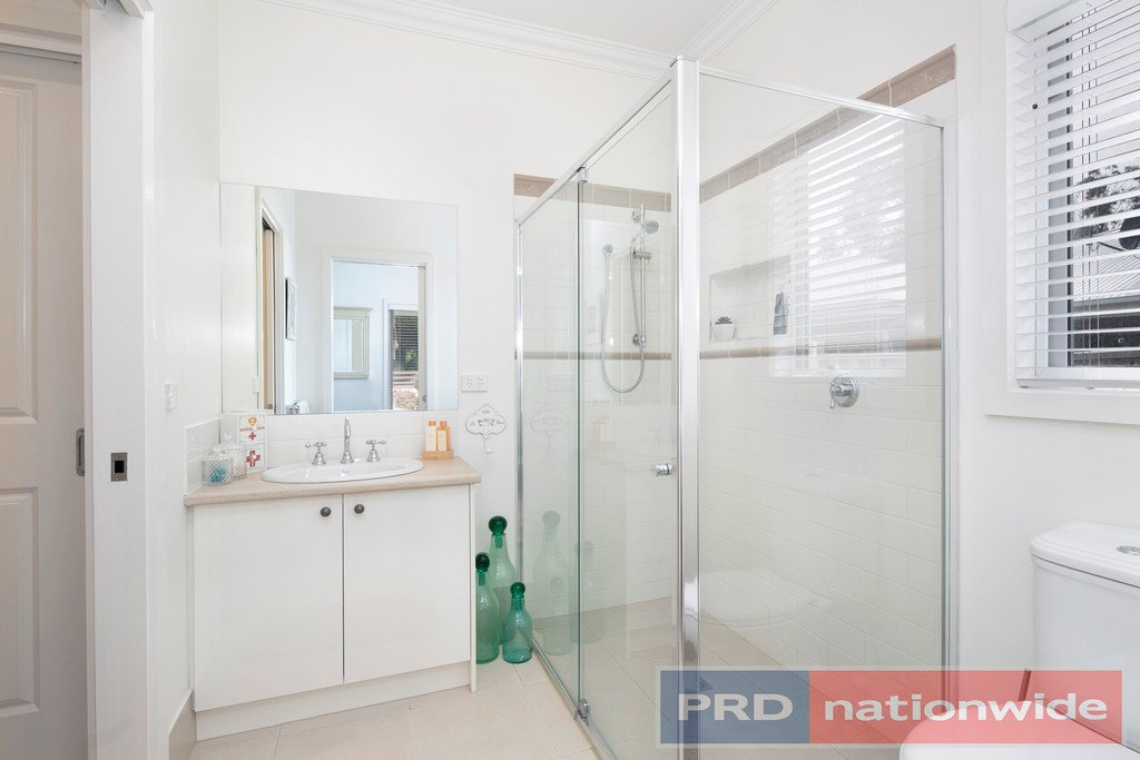 66 Urquhart Street GORDON 5