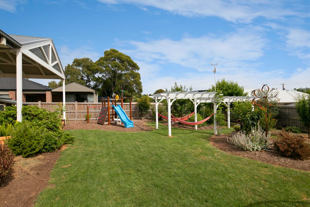 66 Urquhart Street GORDON 12