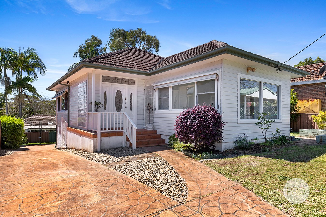 66 Valentia Ave  LUGARNO 4