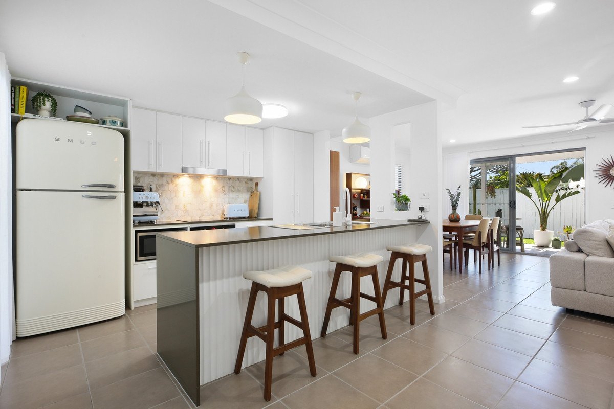 66 Venice Street Burleigh Waters 6