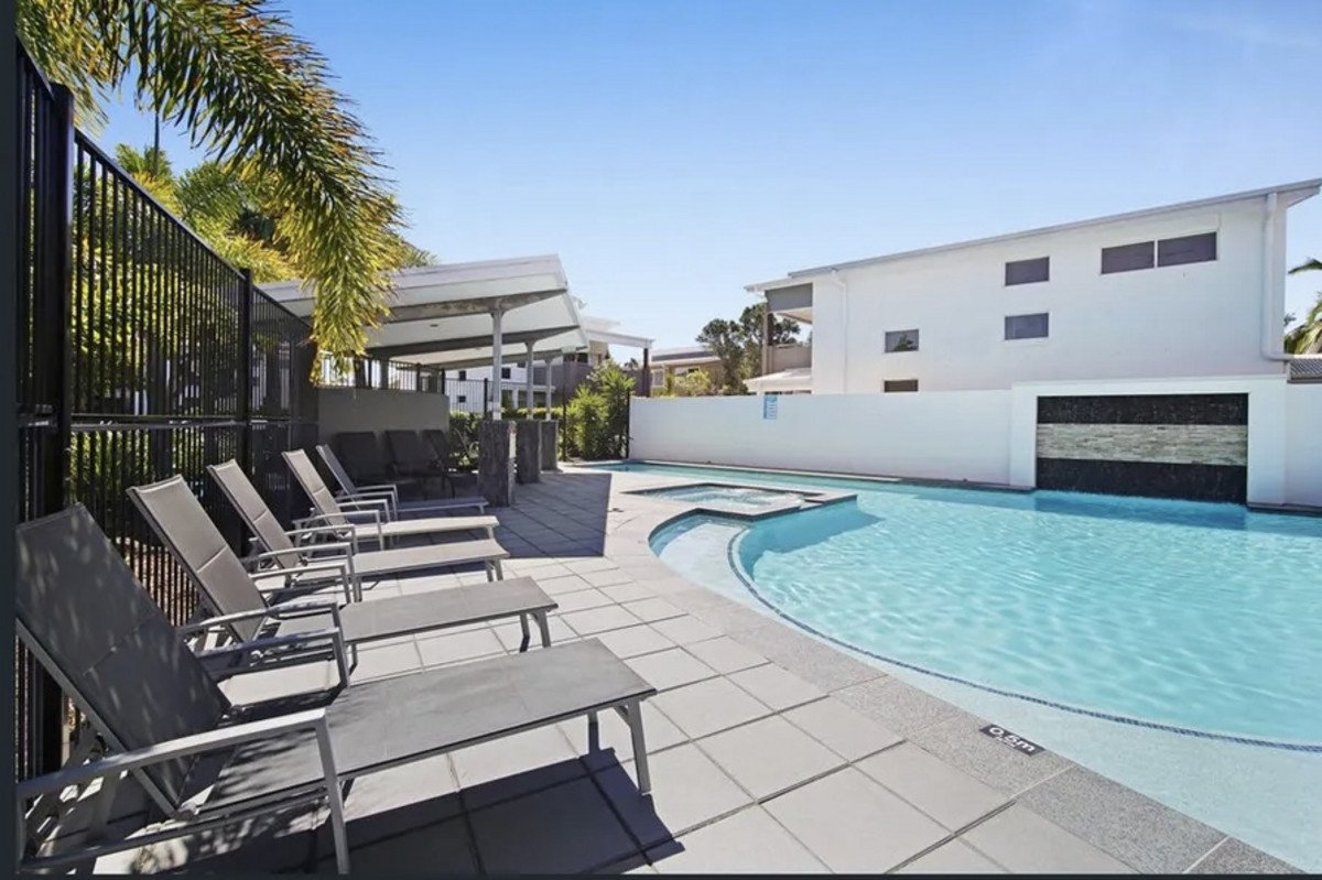 66 Venice Street Burleigh Waters 27