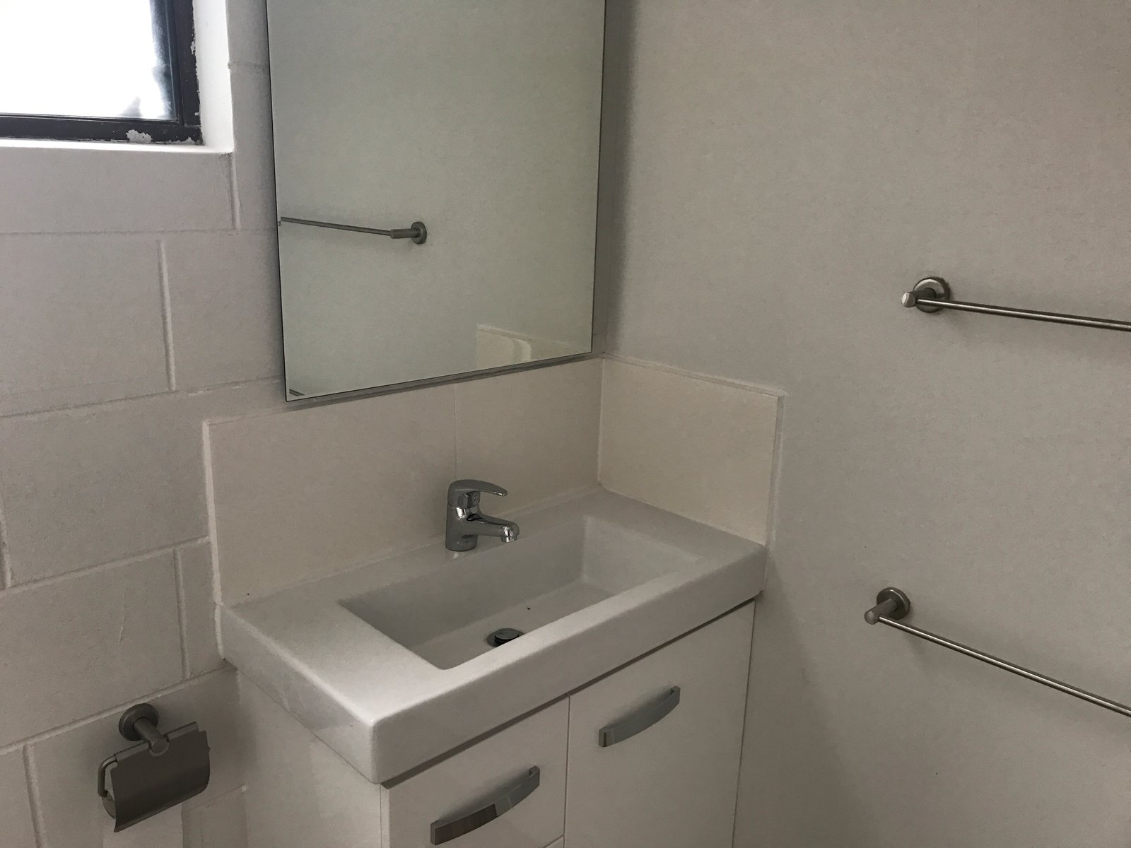 6/6 Waterson Way AIRLIE BEACH 5