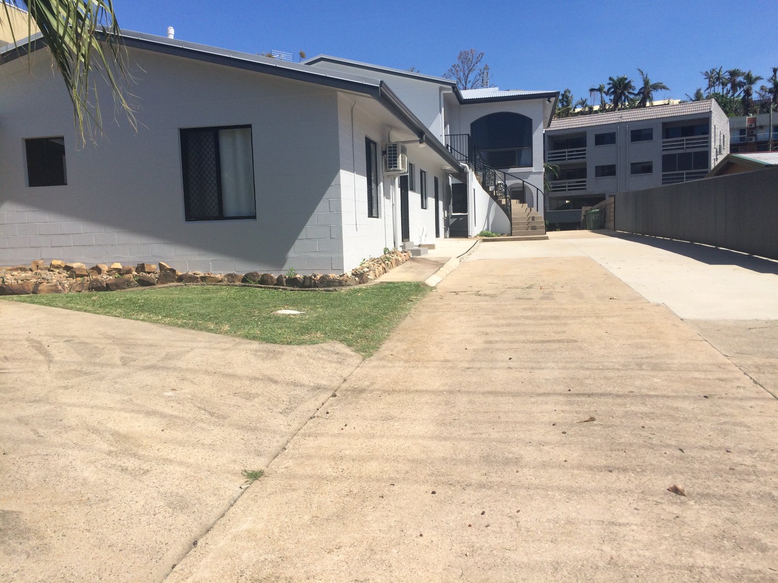 6/6 Waterson Way AIRLIE BEACH 6