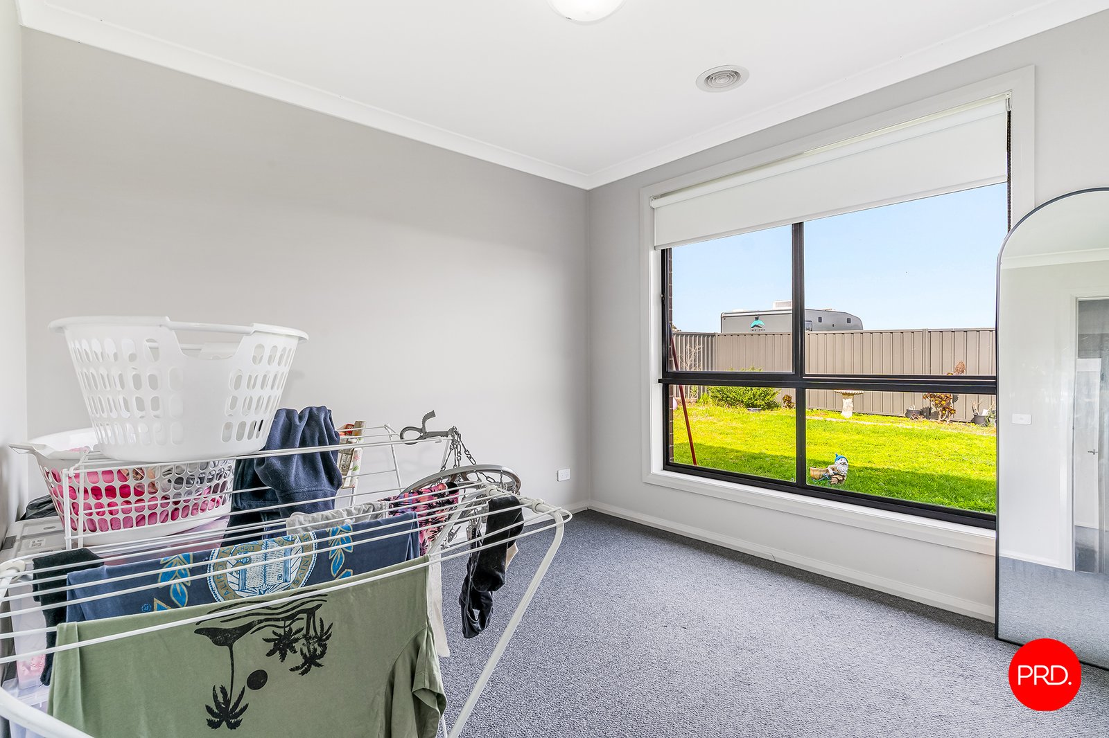 66 Whirrakee Parade HUNTLY 9