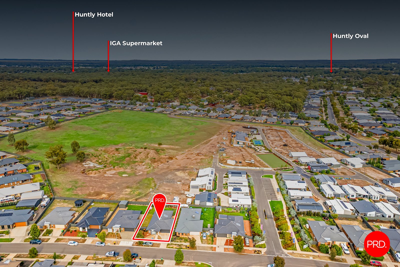 66 Whirrakee Parade HUNTLY 16