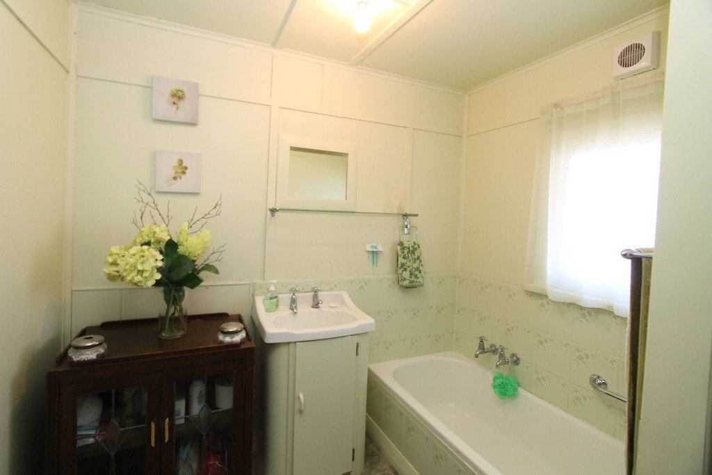 66 Williamson Street LEXTON 9