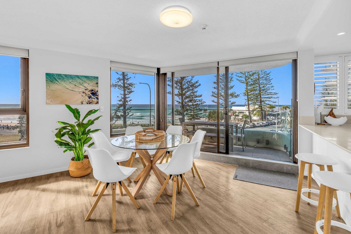 6/60 Goodwin Terrace BURLEIGH HEADS 4