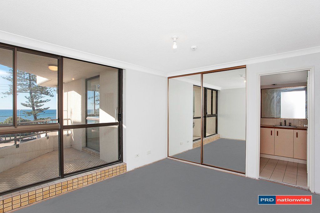 6/60 Goodwin Terrace BURLEIGH HEADS 6