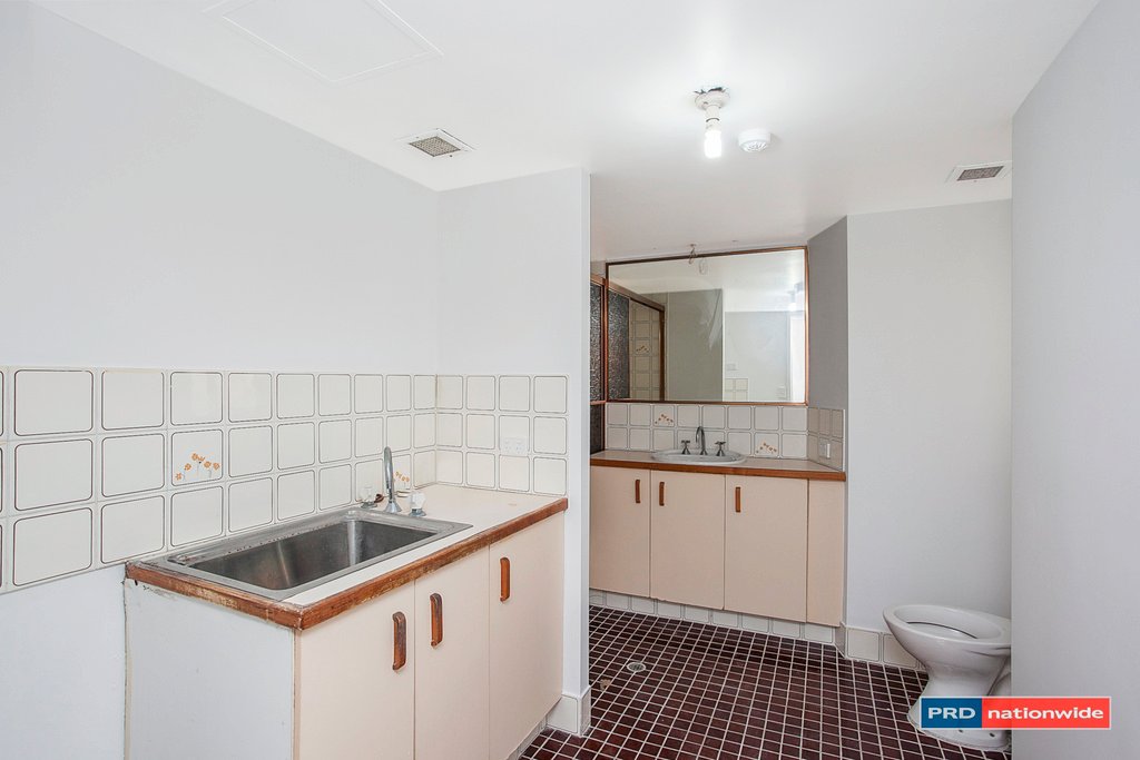 6/60 Goodwin Terrace BURLEIGH HEADS 7