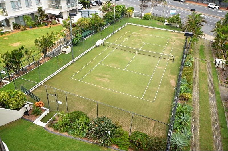 6/60 Goodwin Terrace BURLEIGH HEADS 11