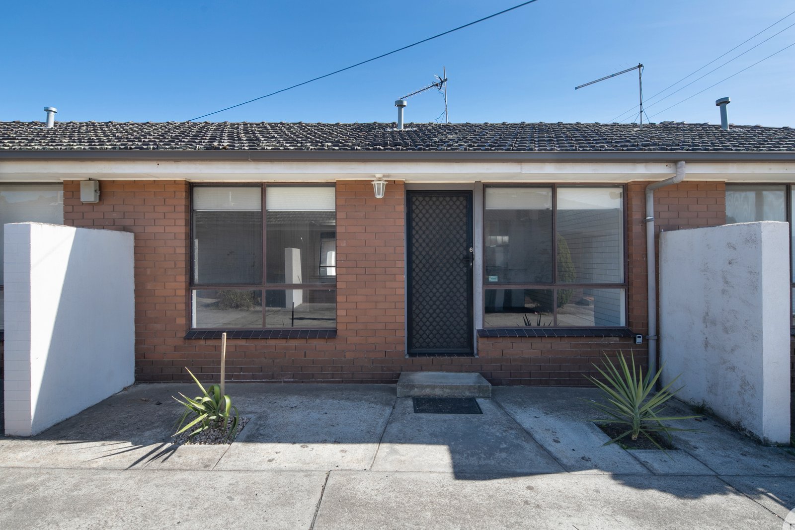 6/607 Creswick Road WENDOUREE 1